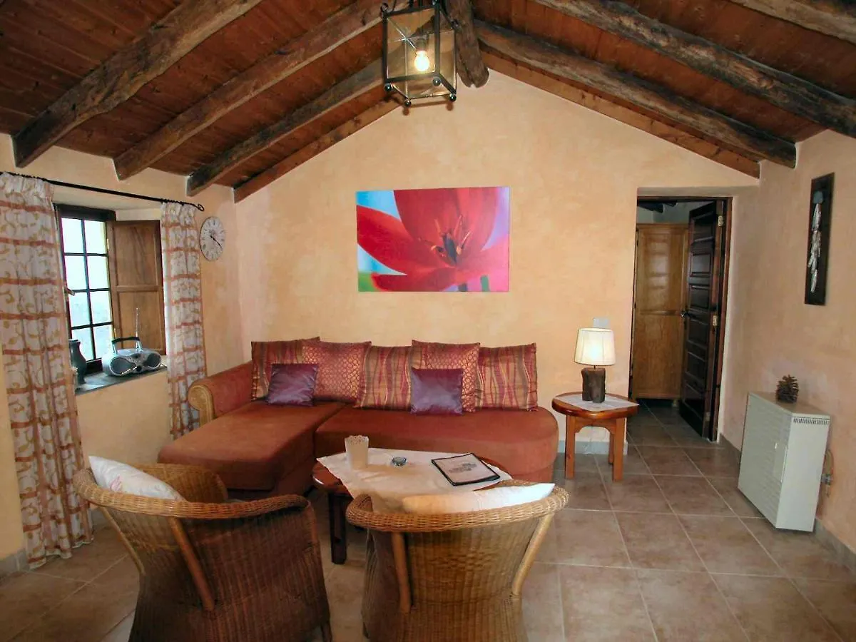 Casa Amarilla Villa Guia de Isora  0*, Guia de Isora (Tenerife) Spain